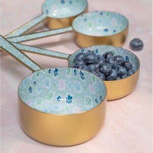 Pawfectly Patterned Measuring Set 4 measuring cups New in Package Box is open